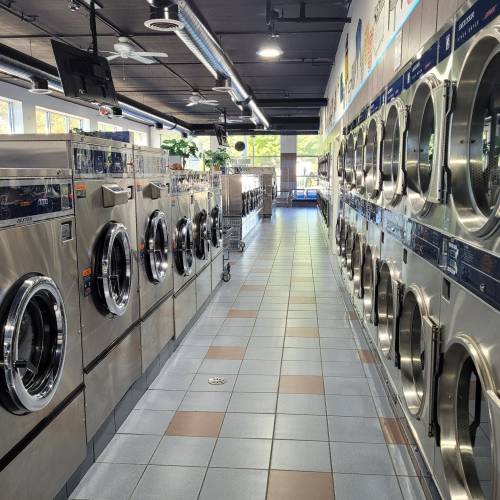 Community Laundromat is a Laundromat in North Chicago IL 60064